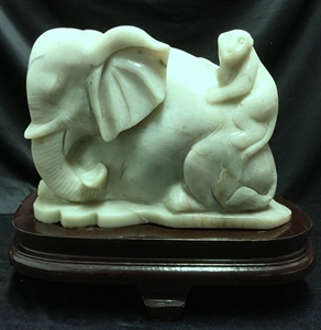 Picture of Jade Elephant with Monkey (LX11)